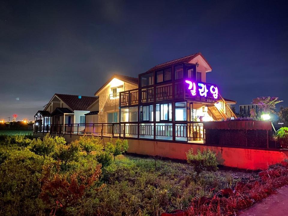 Jeju Gillime Pension מראה חיצוני תמונה