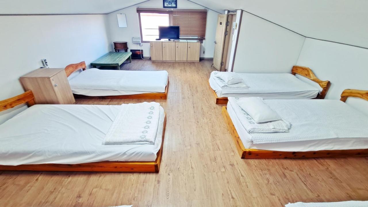 Jeju Gillime Pension מראה חיצוני תמונה