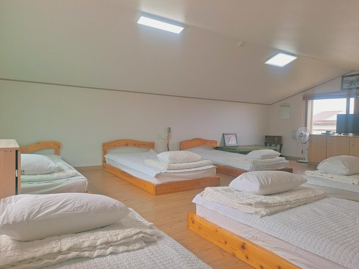 Jeju Gillime Pension מראה חיצוני תמונה
