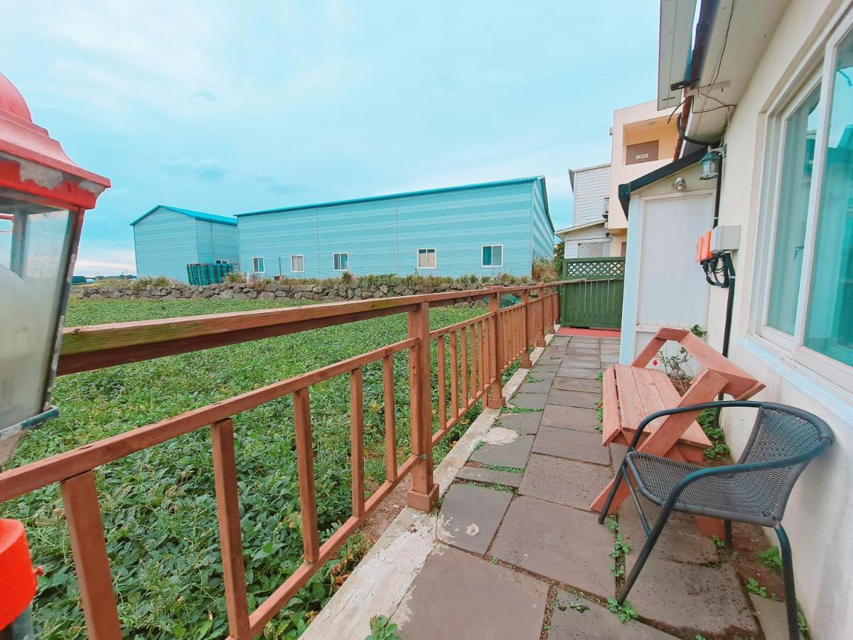 Jeju Gillime Pension מראה חיצוני תמונה
