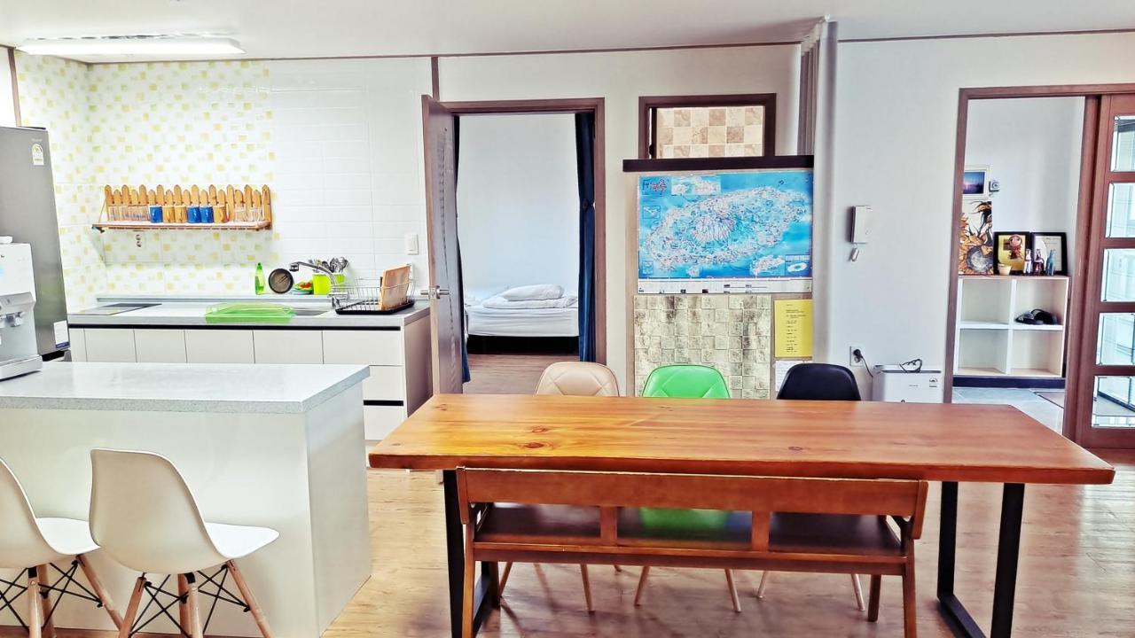 Jeju Gillime Pension מראה חיצוני תמונה