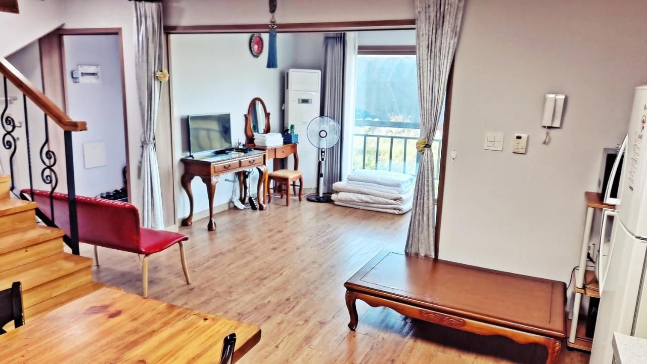 Jeju Gillime Pension מראה חיצוני תמונה